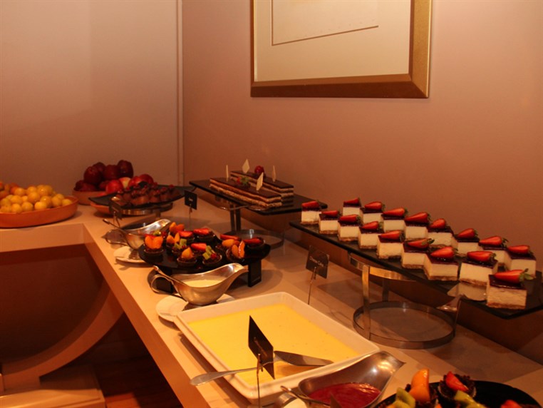 Sumptuous Iftar at Movenpick Hotel 